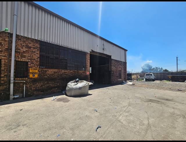 330M² WAREHOUSE FOR SALE IN BENONI SOUTH
